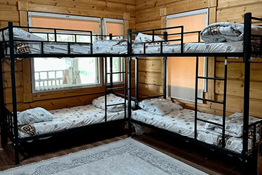 Территория лагеря Gorki Island